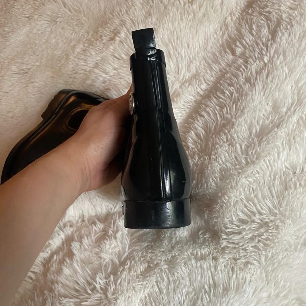Michael Kors Black Ankle Rain Boot Size 7 - Picture 3 of 9